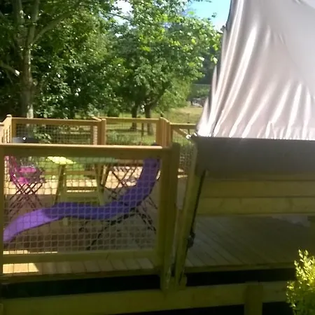 Des Ribieres Camping Confolens