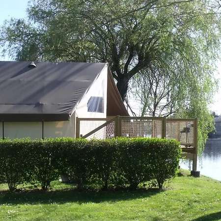 Des Ribieres Confolens