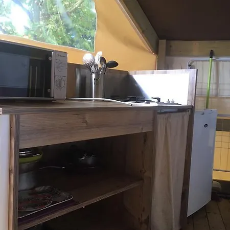 Des Ribieres Camping 3*