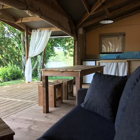 Des Ribieres 3* Confolens