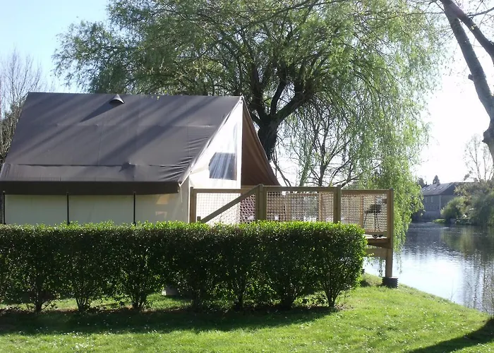 Des Ribieres Confolens